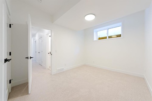 2028 36 Street Sw, Calgary, AB - Indoor Photo Showing Other Room