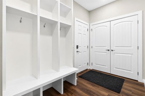 62 Evansfield Green Nw, Calgary, AB - Indoor Photo Showing Other Room