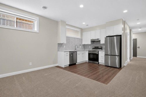 62 Evansfield Green Nw, Calgary, AB - Indoor Photo Showing Kitchen With Stainless Steel Kitchen