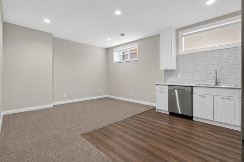 62 Evansfield Green Nw, Calgary, AB - Indoor Photo Showing Other Room