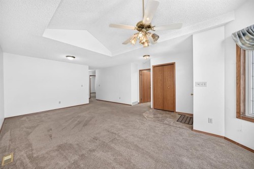 3 Parklane Place, Strathmore, AB - Indoor Photo Showing Other Room