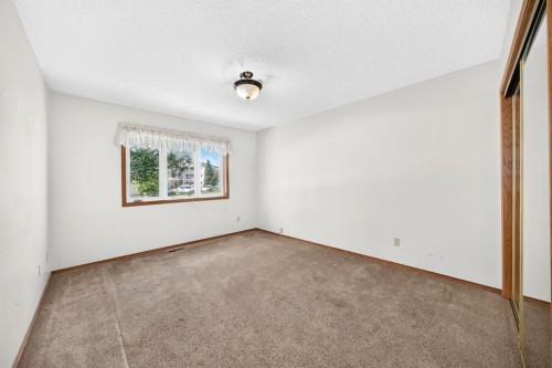 3 Parklane Place, Strathmore, AB - Indoor Photo Showing Other Room