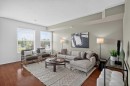 21-43 Springborough Boulevard Sw, Calgary, AB  - Indoor Photo Showing Living Room 