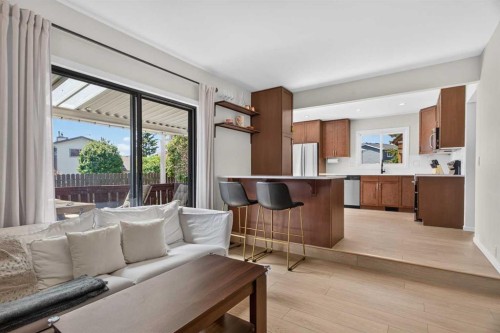 51 Millbank Court Sw, Calgary, AB - Indoor