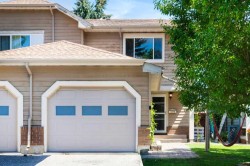 20 Midpark Gardens SE Calgary, AB T2X 1N7