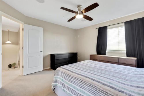 148 Hillcrest Boulevard, Strathmore, AB 