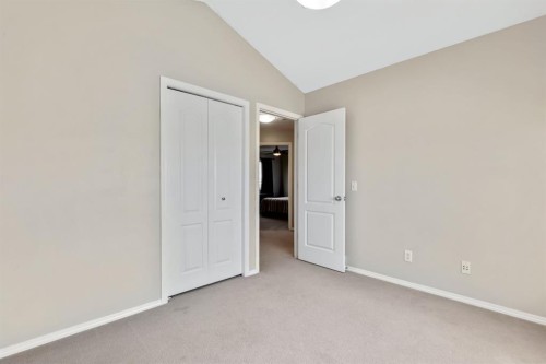 148 Hillcrest Boulevard, Strathmore, AB 
