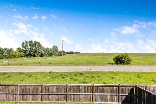 148 Hillcrest Boulevard, Strathmore, AB 
