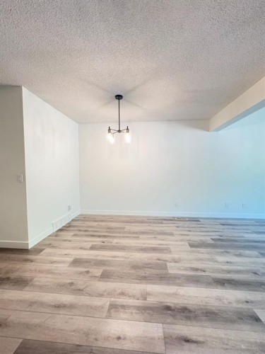 6879 Rundlehorn Drive Ne, Calgary, AB 