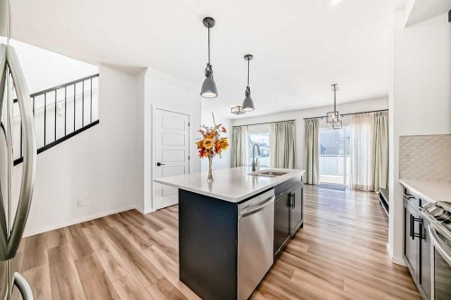 91 Walcrest Way Se, Calgary, AB 