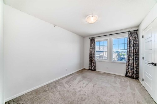 91 Walcrest Way Se, Calgary, AB 