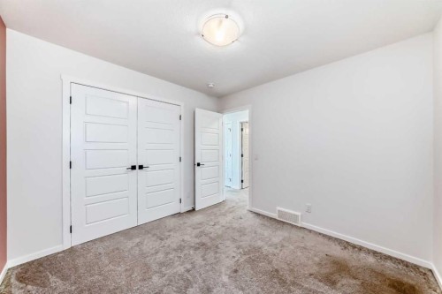 91 Walcrest Way Se, Calgary, AB 