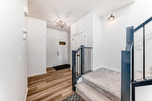 91 Walcrest Way Se, Calgary, AB 