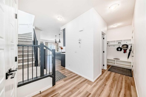 91 Walcrest Way Se, Calgary, AB 