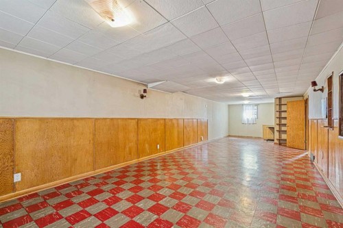 3103 13 Avenue Sw, Calgary, AB - Indoor