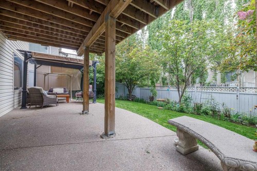 210 Mt Douglas Court Se, Calgary, AB 