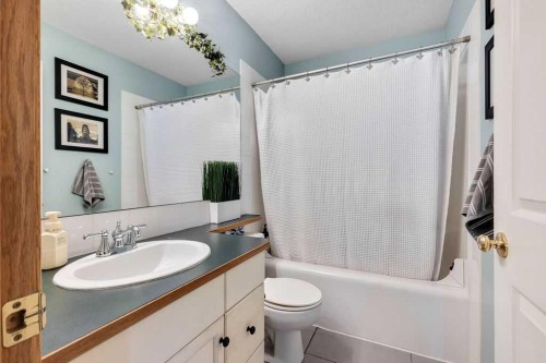 209 Coventry Circle Ne, Calgary, AB 