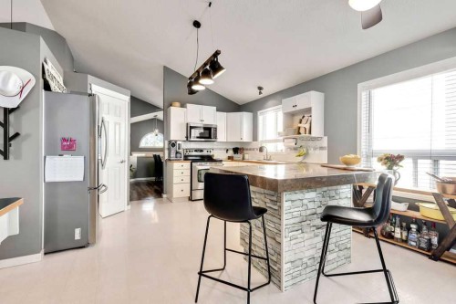 209 Coventry Circle Ne, Calgary, AB 