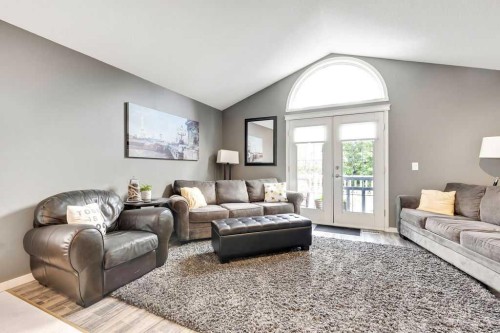 209 Coventry Circle Ne, Calgary, AB 