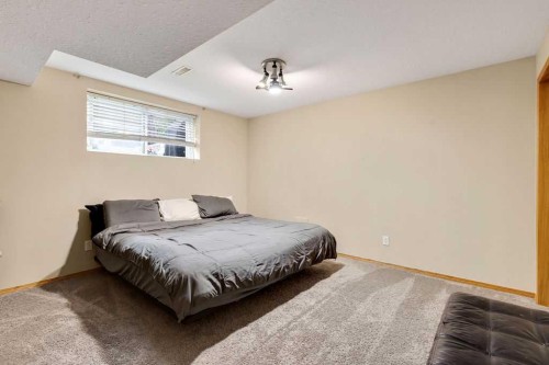 209 Coventry Circle Ne, Calgary, AB 
