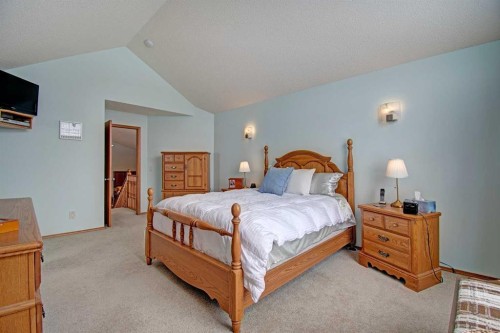 49 Thornfield Close Se, Airdrie, AB - Indoor Photo Showing Bedroom