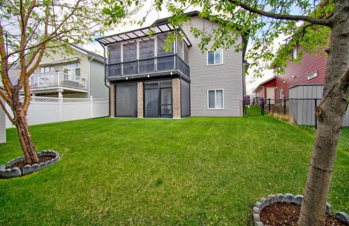 49 Thornfield Close Se, Airdrie, AB - Outdoor