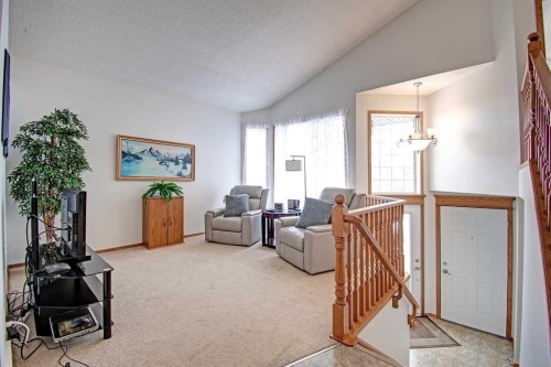 49 Thornfield Close Se, Airdrie, AB - Indoor