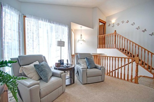 49 Thornfield Close Se, Airdrie, AB - Indoor