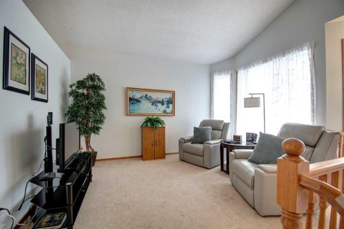 49 Thornfield Close Se, Airdrie, AB - Indoor Photo Showing Other Room