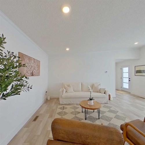 22 Tamarack Lane, Olds, AB 