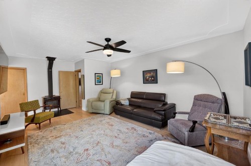 3723 2 Street Nw, Calgary, AB 