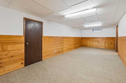 31 Edgehill Bay Nw, Calgary, AB - Indoor