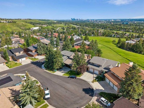 31 Edgehill Bay Nw, Calgary, AB - Outdoor With View