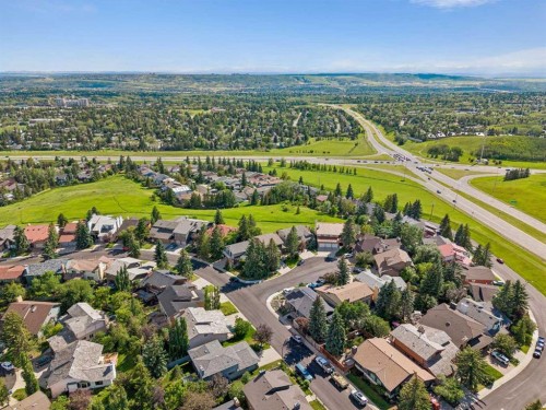31 Edgehill Bay Nw, Calgary, AB - Outdoor With View