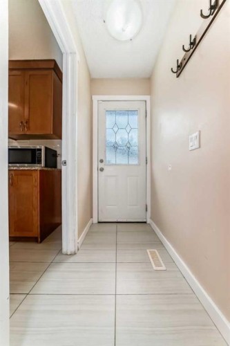 6607 Malvern Road Ne, Calgary, AB 