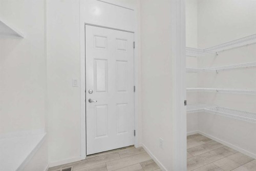 40 Carringham Gate Nw, Calgary, AB - Indoor