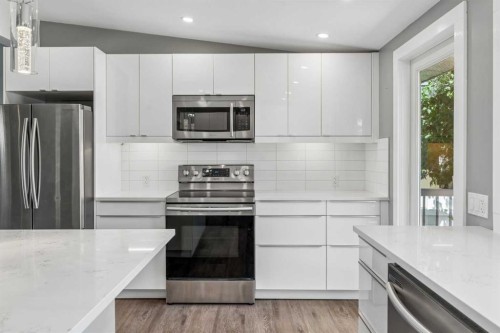 916 Mayland Drive Ne, Calgary, AB 