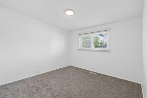 916 Mayland Drive Ne, Calgary, AB 