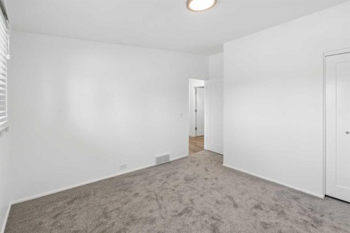 916 Mayland Drive Ne, Calgary, AB 