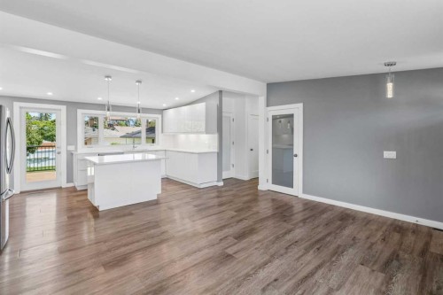 916 Mayland Drive Ne, Calgary, AB 
