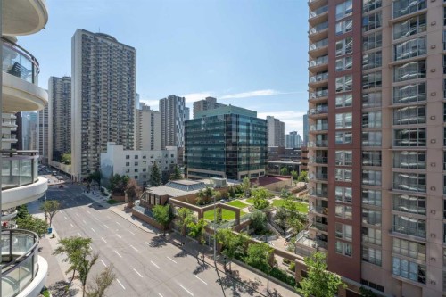 804-1088 6 Avenue Sw, Calgary, AB - Outdoor With Facade
