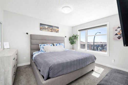 45 Herron Mews Ne, Calgary, AB 