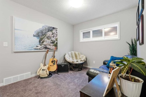15 Cranbrook Terrace Se, Calgary, AB 