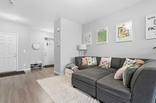 15 Cranbrook Terrace Se, Calgary, AB 
