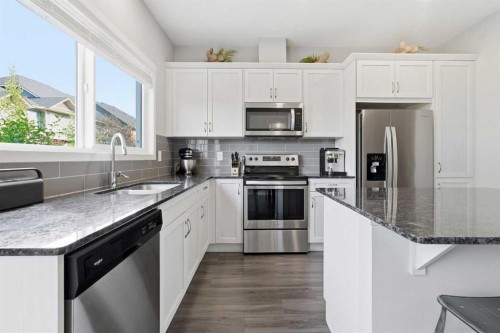 15 Cranbrook Terrace Se, Calgary, AB 