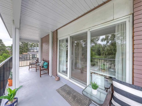 305-112 23 Avenue Sw, Calgary, AB - Outdoor With Balcony With Exterior