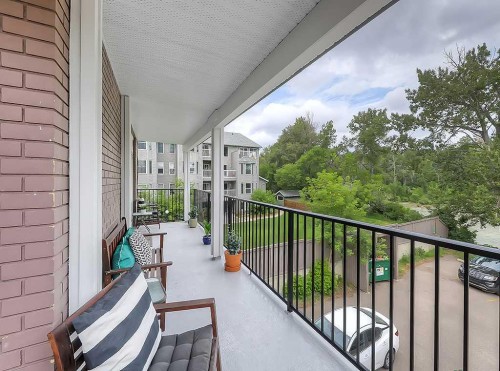 305-112 23 Avenue Sw, Calgary, AB - Outdoor With Balcony With Exterior