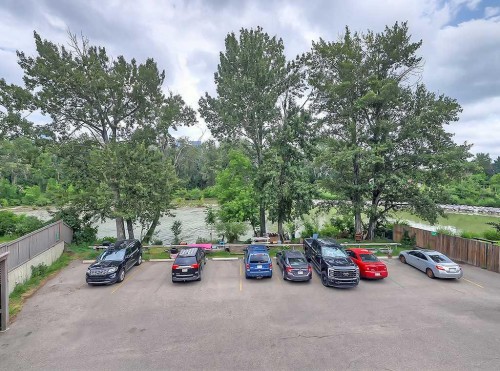 305-112 23 Avenue Sw, Calgary, AB - Outdoor