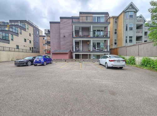 305-112 23 Avenue Sw, Calgary, AB - Outdoor With Balcony