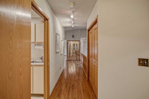 240 Varsity Estates Terrace Nw, Calgary, AB 
